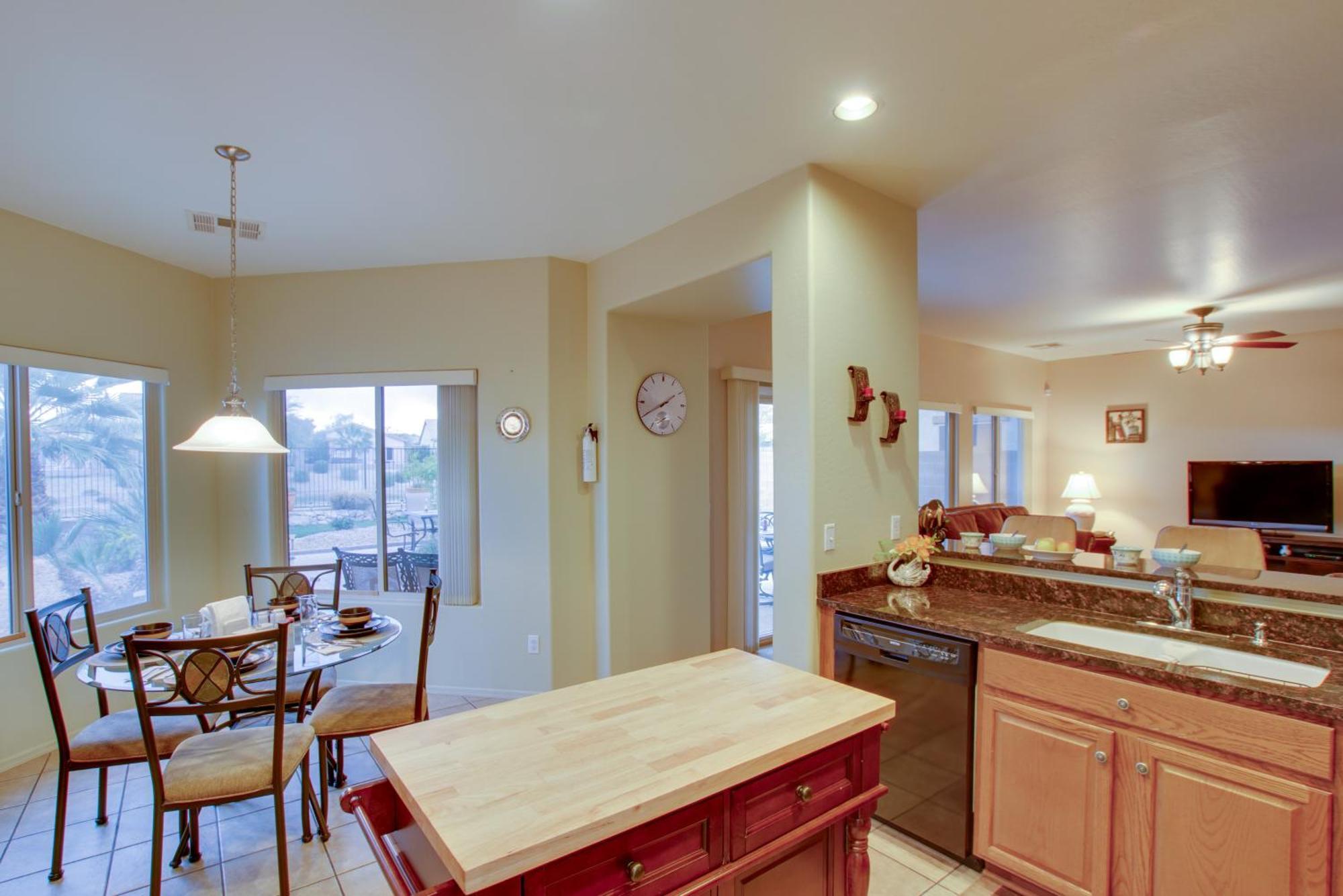 San Tan Mountain Escape With Patio And Pool Access! Villa Magma Exterior photo